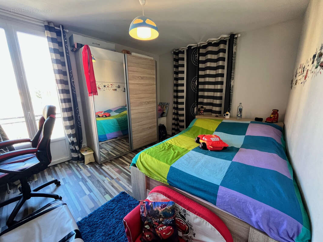 Maison à SAINT-BONNET-PRES-RIOM