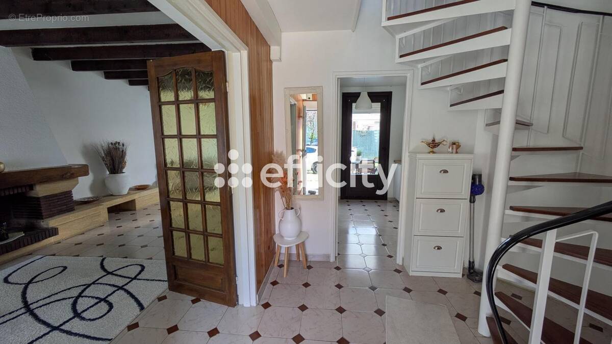 Maison à WATTIGNIES