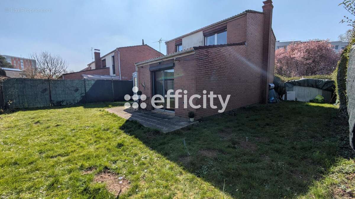 Maison à WATTIGNIES