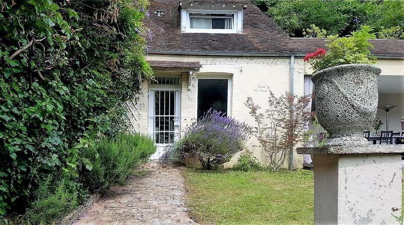 Maison à MONTIGNY-LE-GANNELON