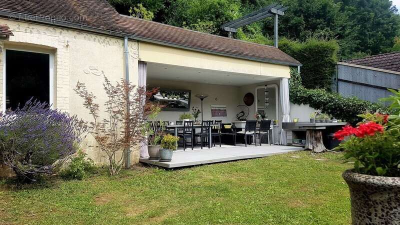 Maison à MONTIGNY-LE-GANNELON