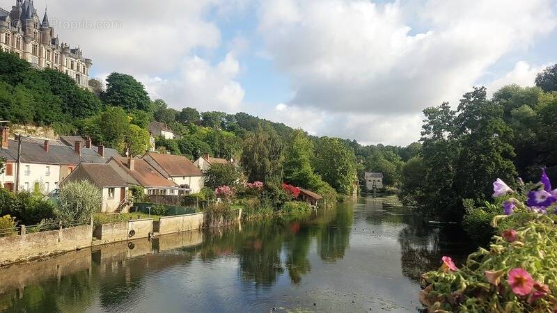 Maison à MONTIGNY-LE-GANNELON