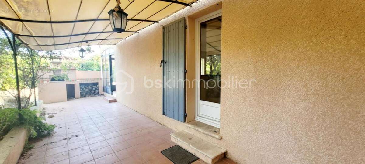 Maison à SAINT-PAUL-TROIS-CHATEAUX