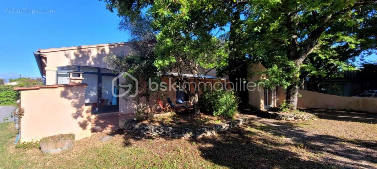 Maison à SAINT-PAUL-TROIS-CHATEAUX