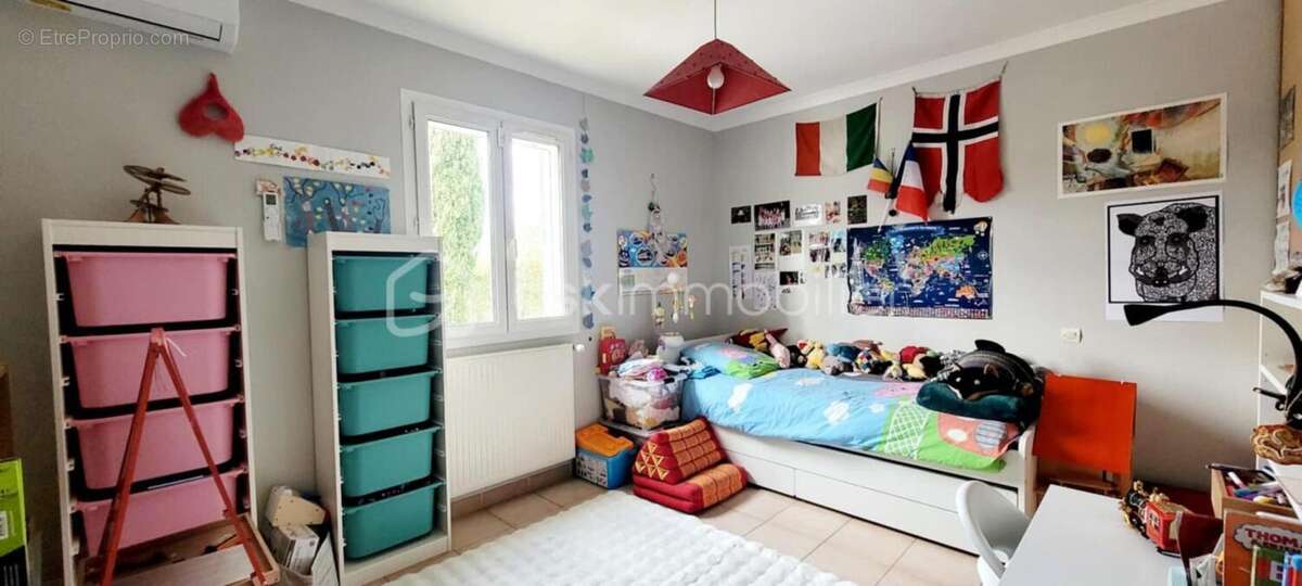 Maison à SAINT-PAUL-TROIS-CHATEAUX