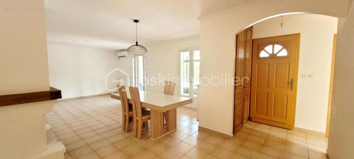 Maison à SAINT-PAUL-TROIS-CHATEAUX