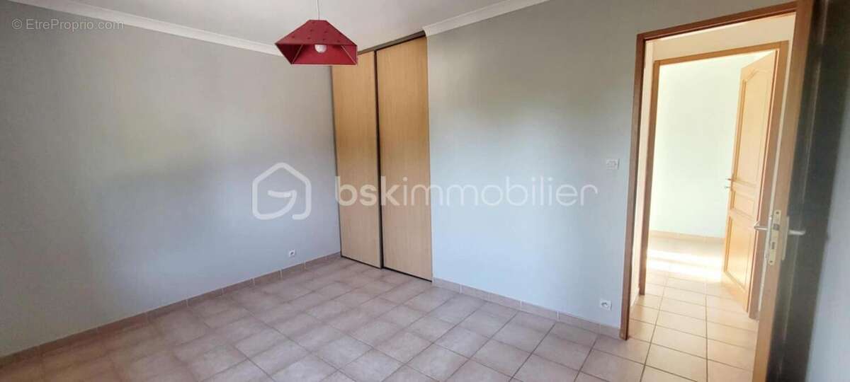 Maison à SAINT-PAUL-TROIS-CHATEAUX