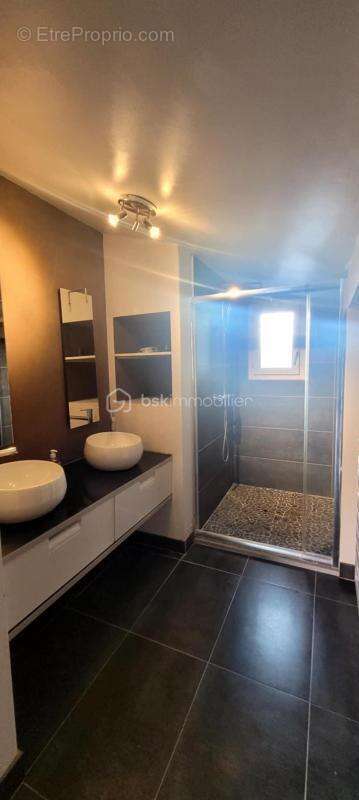 Maison à SAINT-PAUL-TROIS-CHATEAUX