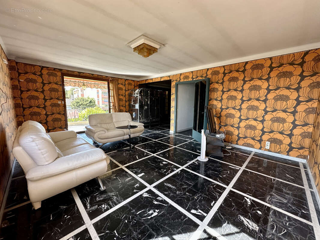 Appartement à SANARY-SUR-MER