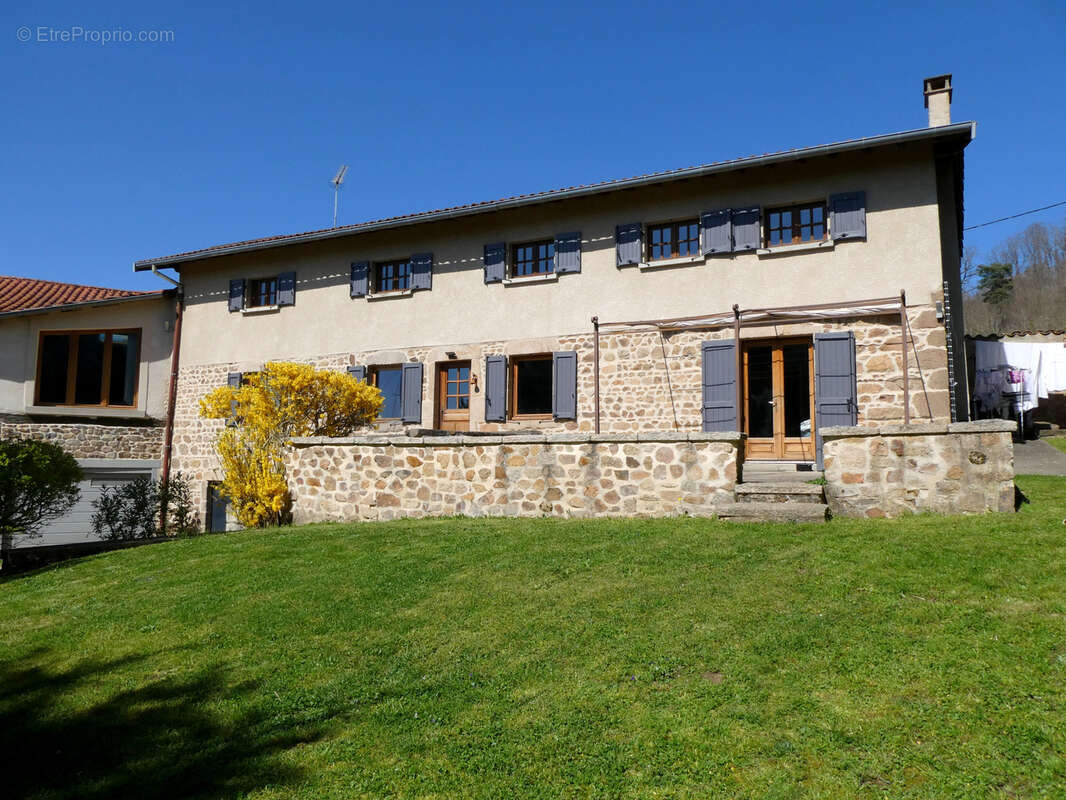 Maison à LONGESSAIGNE