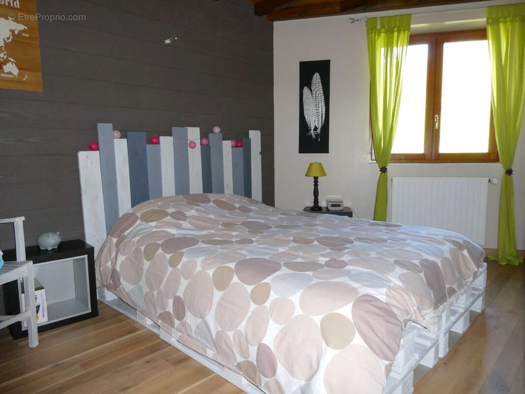 Maison à LONGESSAIGNE