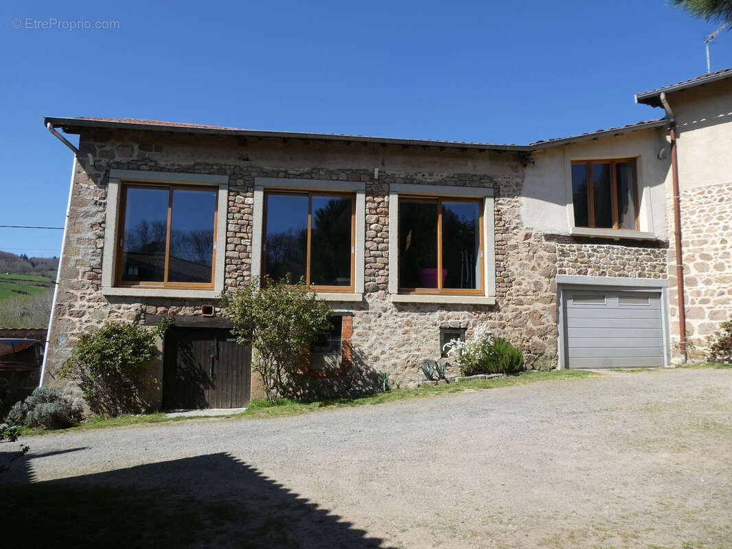 Maison à LONGESSAIGNE