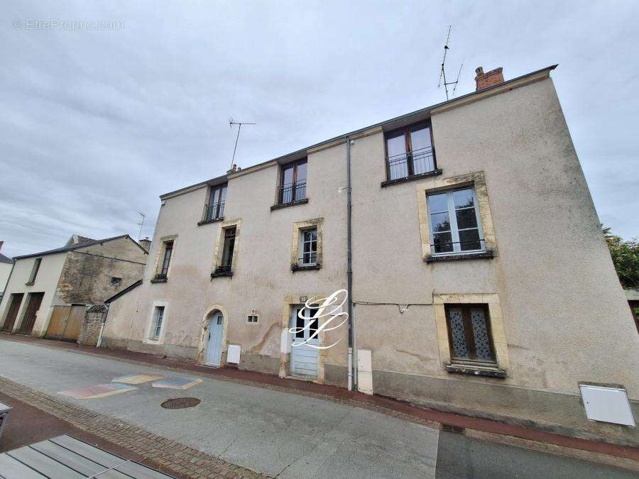 Appartement à SABLE-SUR-SARTHE