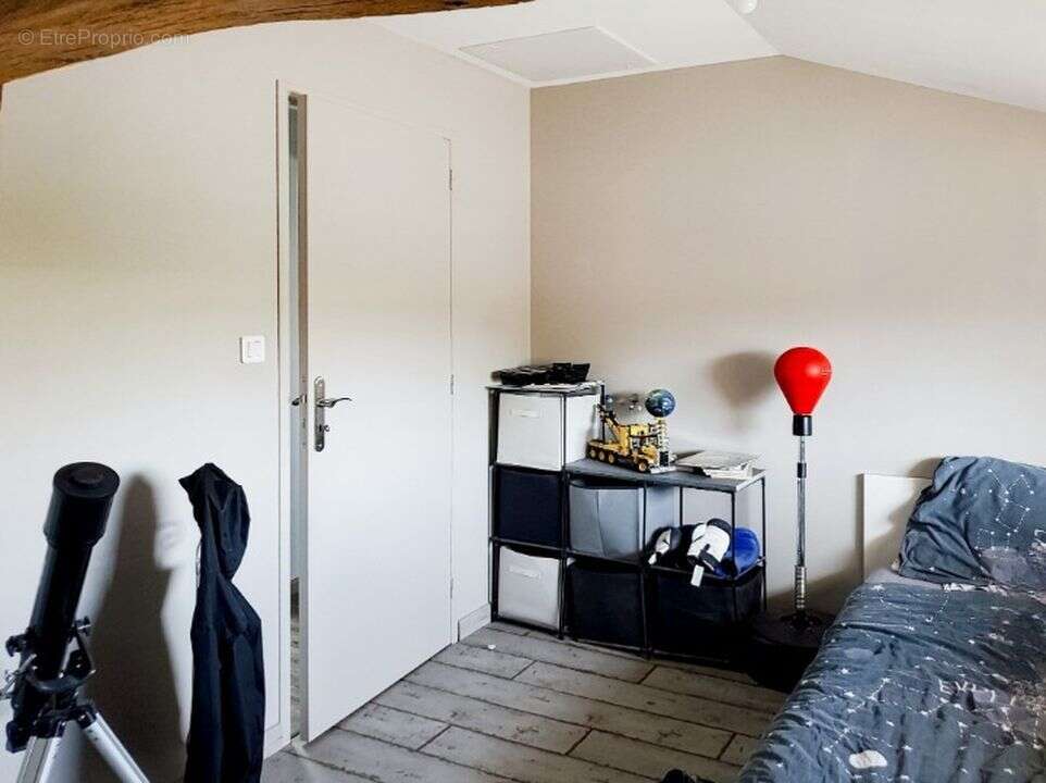 6 chambres - Maison à BOTZ-EN-MAUGES