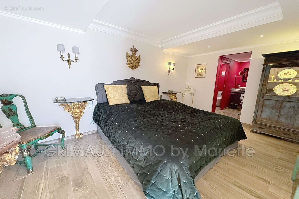 Maison à LA GARDE-FREINET