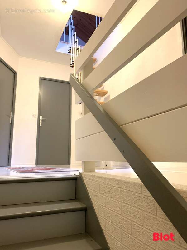 Appartement à LE RHEU