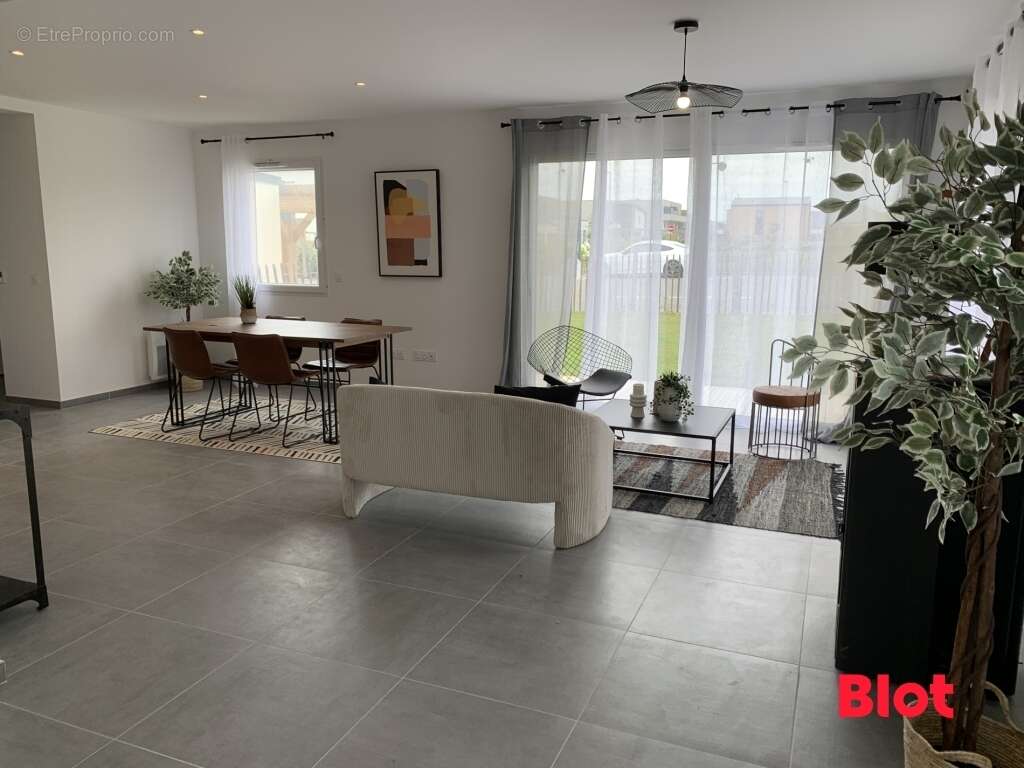 Maison à SAINT-GILLES