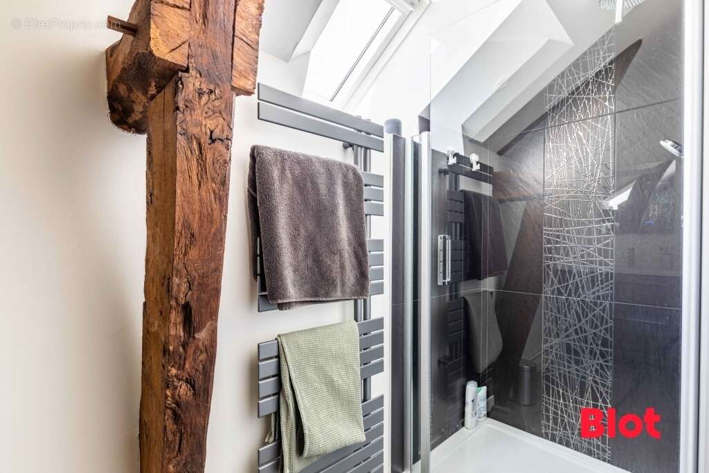 Maison à VEZIN-LE-COQUET