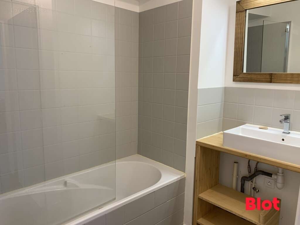 Appartement à VEZIN-LE-COQUET