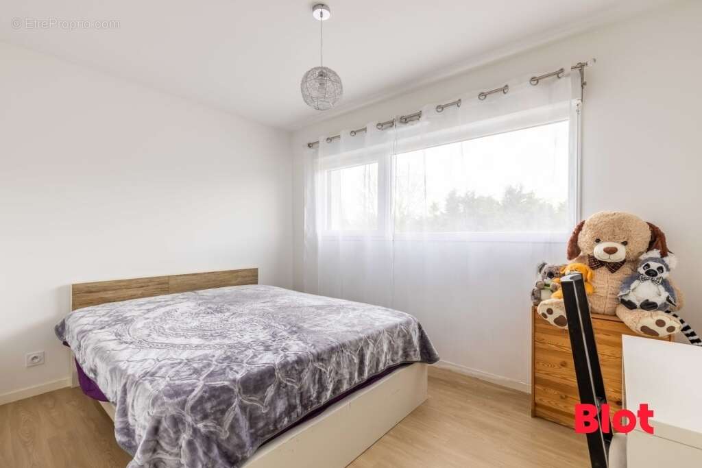 Appartement à VEZIN-LE-COQUET