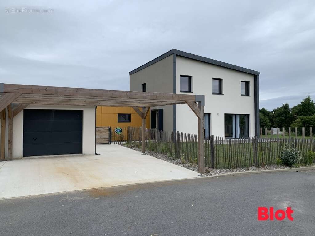 Maison à SAINT-GILLES