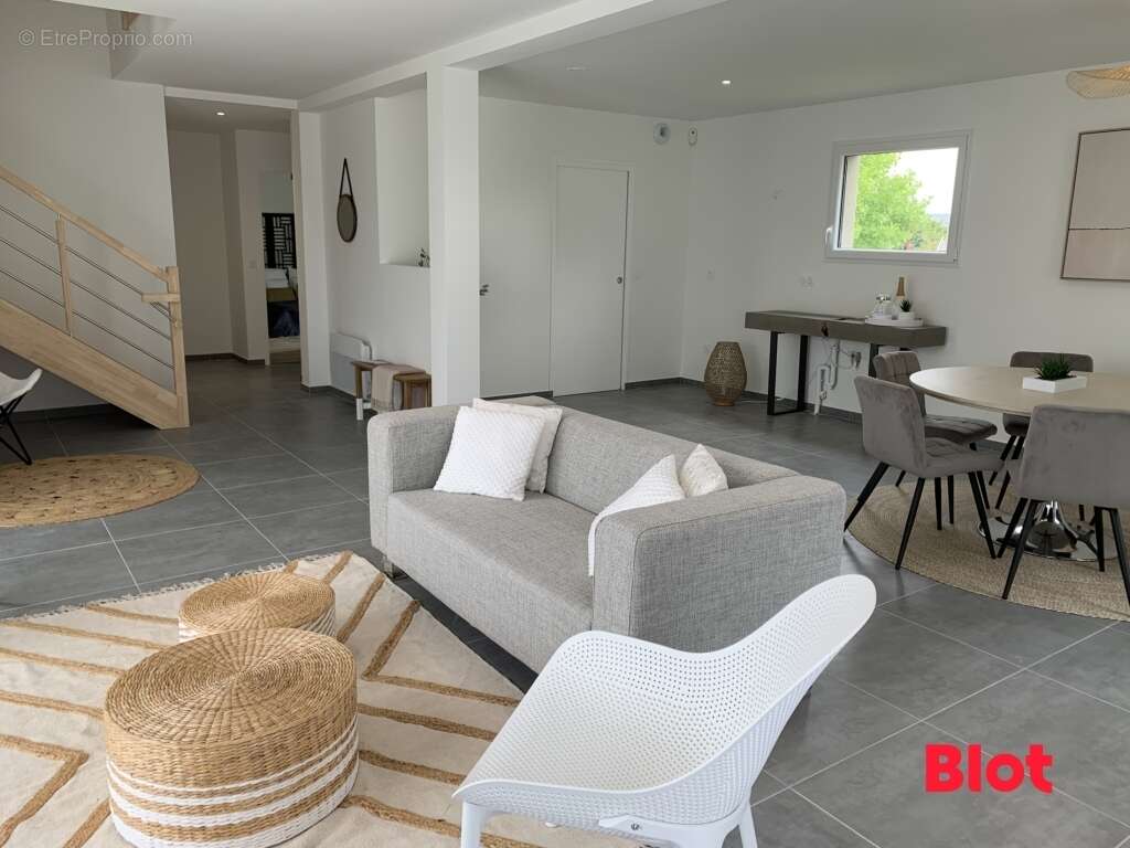 Maison à SAINT-GILLES