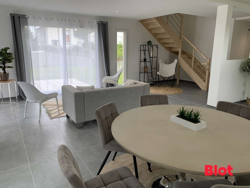 Maison à SAINT-GILLES