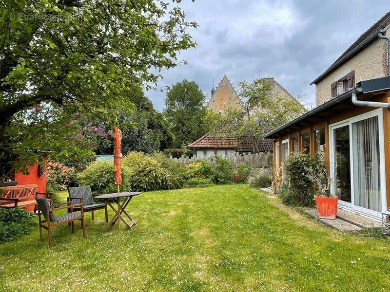 Maison à COUDRAY-AU-PERCHE