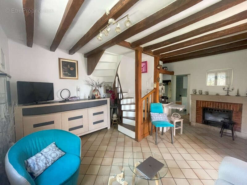 Maison à COUDRAY-AU-PERCHE