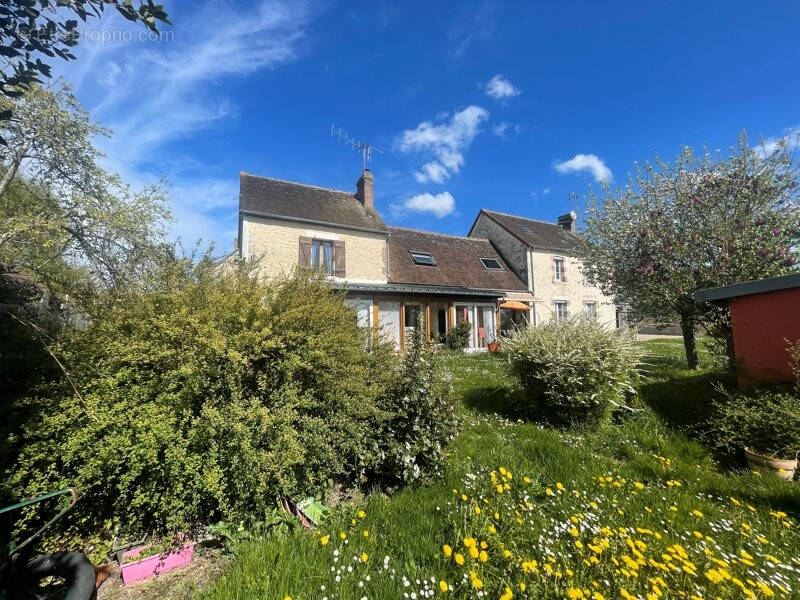 Maison à COUDRAY-AU-PERCHE
