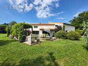 Maison à SAINT-SULPICE-DE-ROYAN
