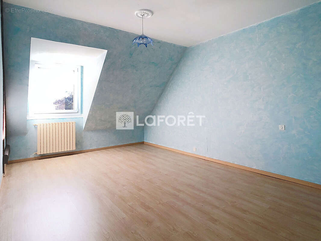 Maison à MAURE-DE-BRETAGNE