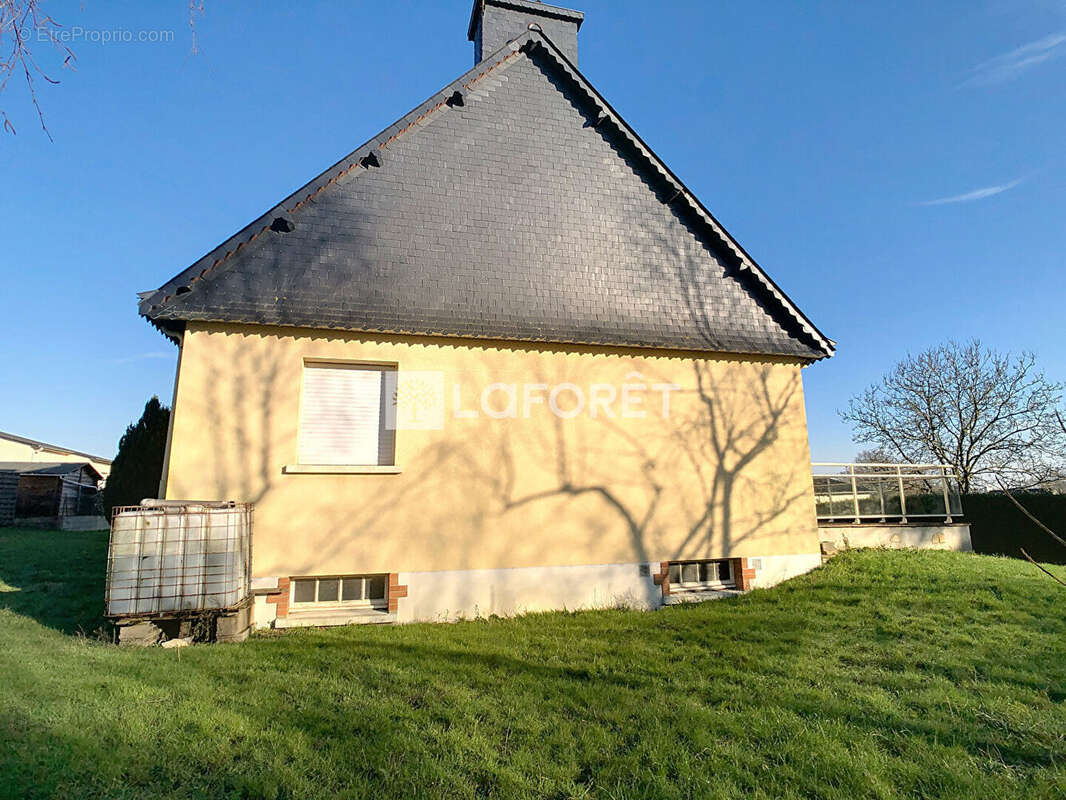 Maison à MAURE-DE-BRETAGNE