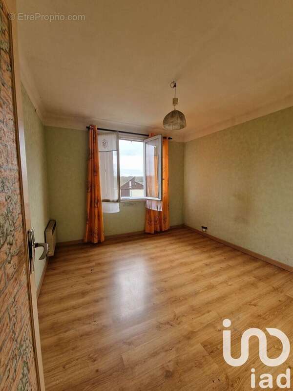 Photo 6 - Maison à SAPIGNICOURT