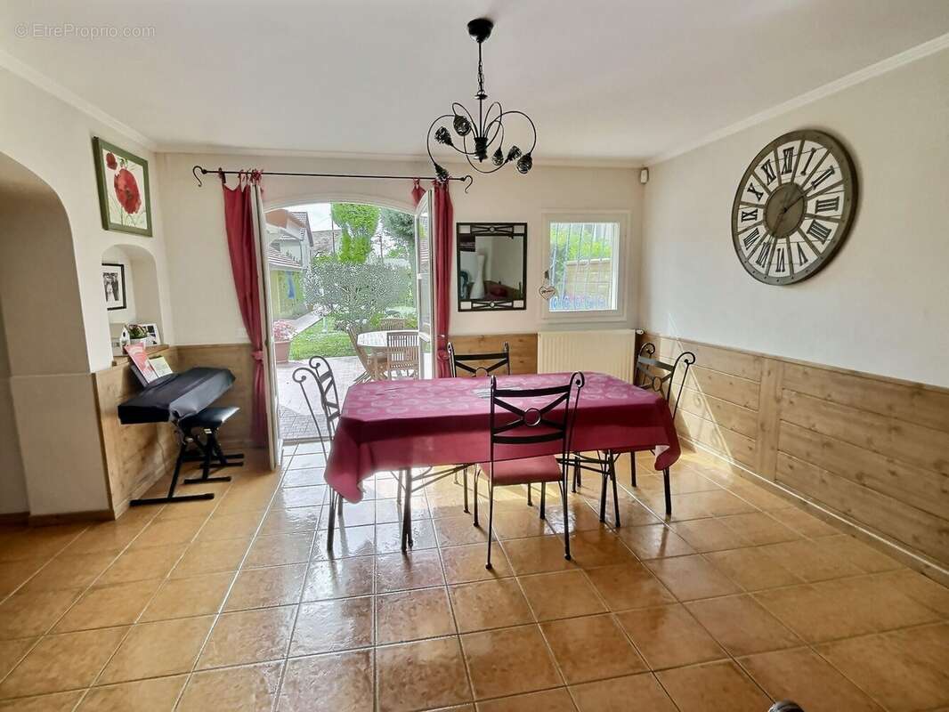 Maison à NOISY-LE-GRAND