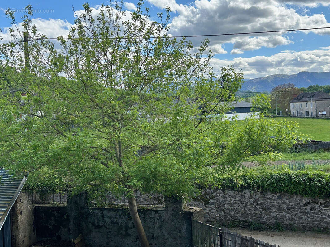 Maison à SAUGUIS-SAINT-ETIENNE