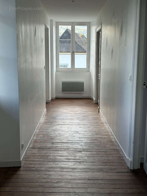 Maison à SAUGUIS-SAINT-ETIENNE