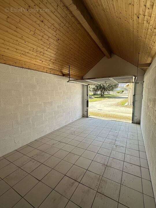 Parking à SOULAC-SUR-MER