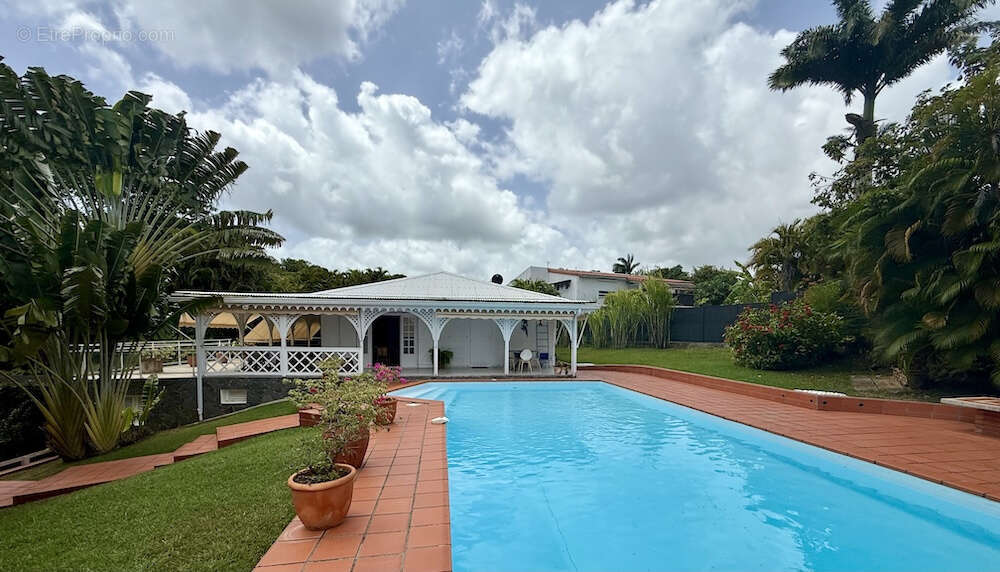 Maison à FORT-DE-FRANCE