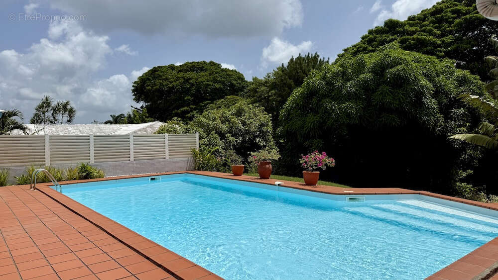 Maison à FORT-DE-FRANCE