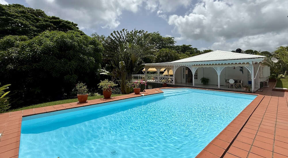 Maison à FORT-DE-FRANCE