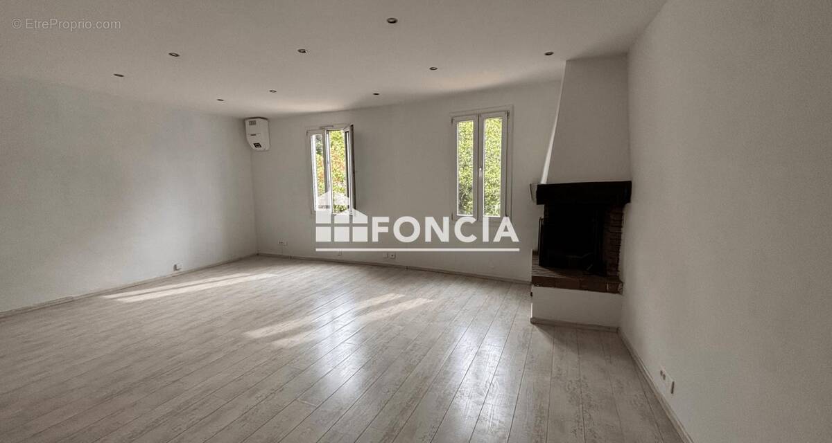 Appartement à VILLENEUVE-LOUBET