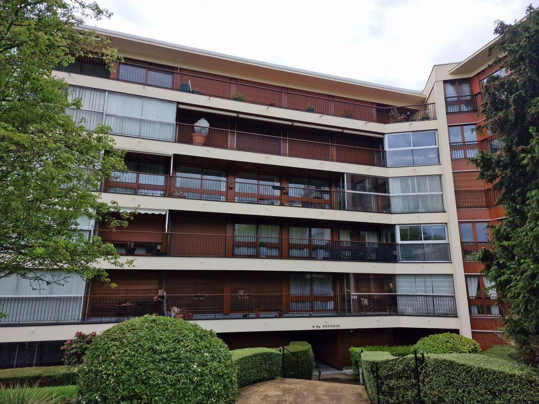 Appartement à LE CHESNAY