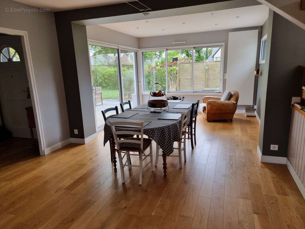 Maison à SAINT-ERBLON