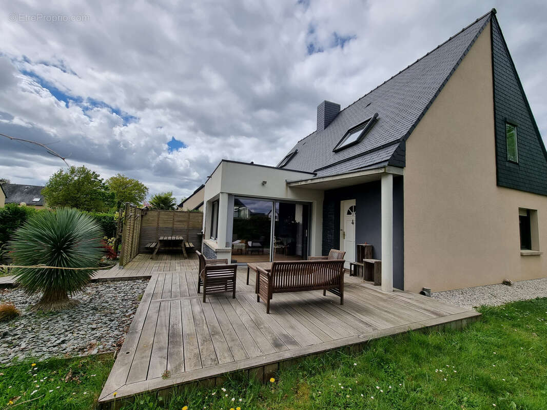 Maison à SAINT-ERBLON