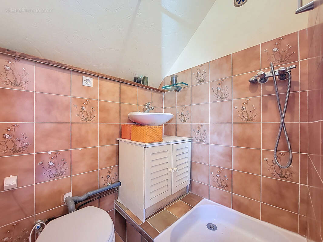 Maison à MONTCHATON