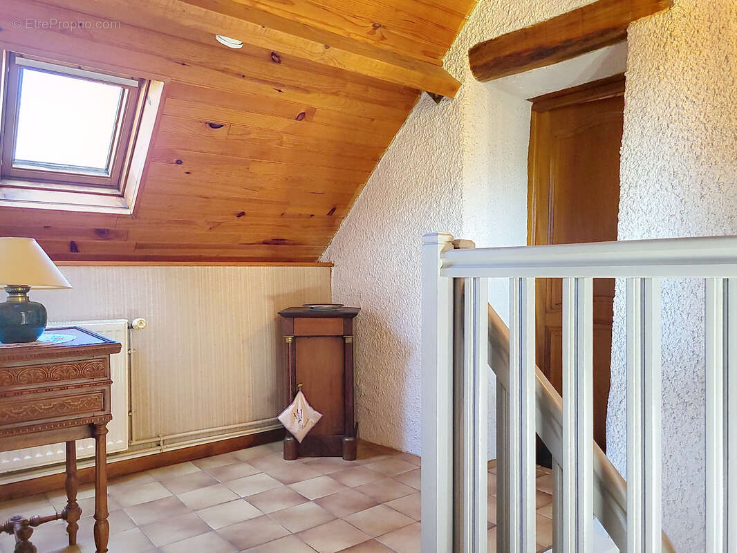 Maison à MONTCHATON