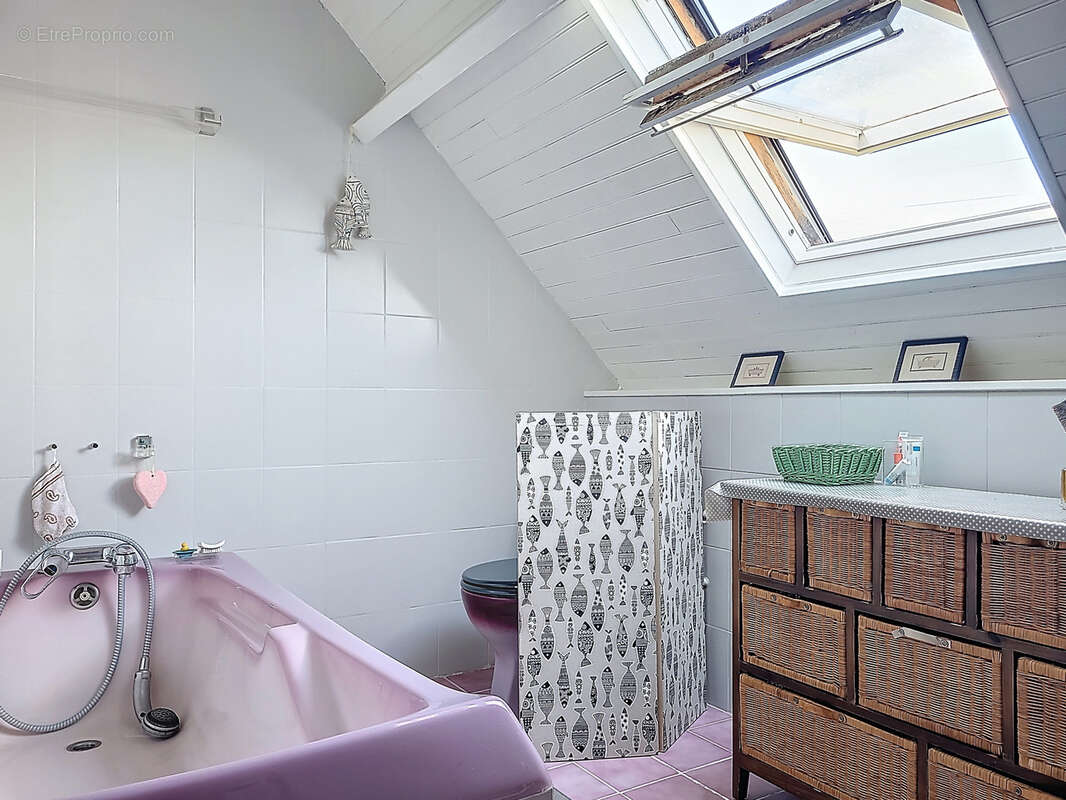 Maison à MONTCHATON