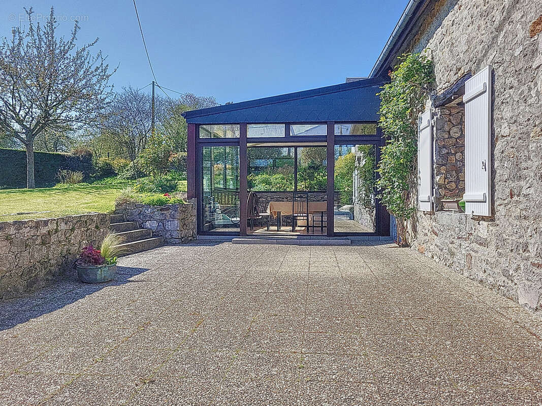 Maison à MONTCHATON