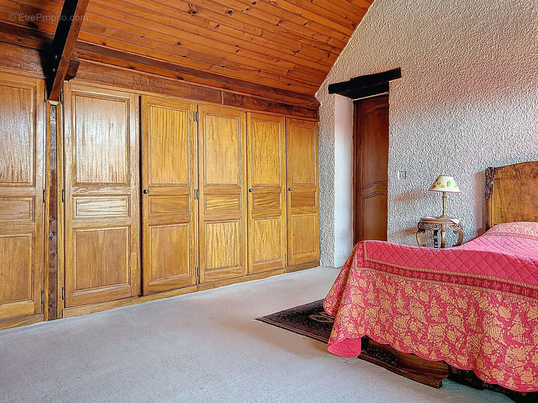 Maison à MONTCHATON